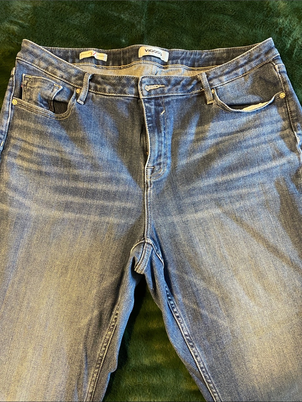 Vigoss Women's Light Blue Straight Leg Jeans